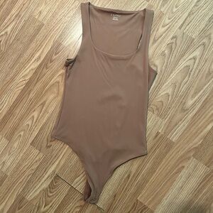 NEVER WORN brown Z Supply bodysuit XS